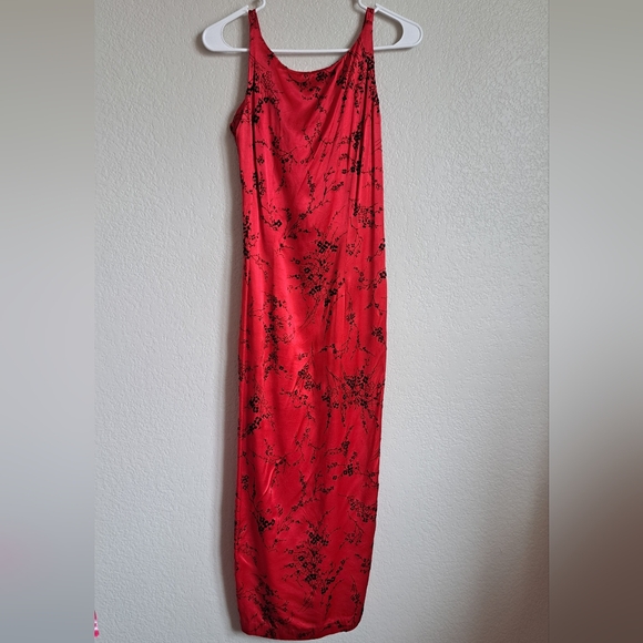 Vintage Red Satin Black Velvet Floral Print Midi Dress Size 3/4 - Picture 1 of 11